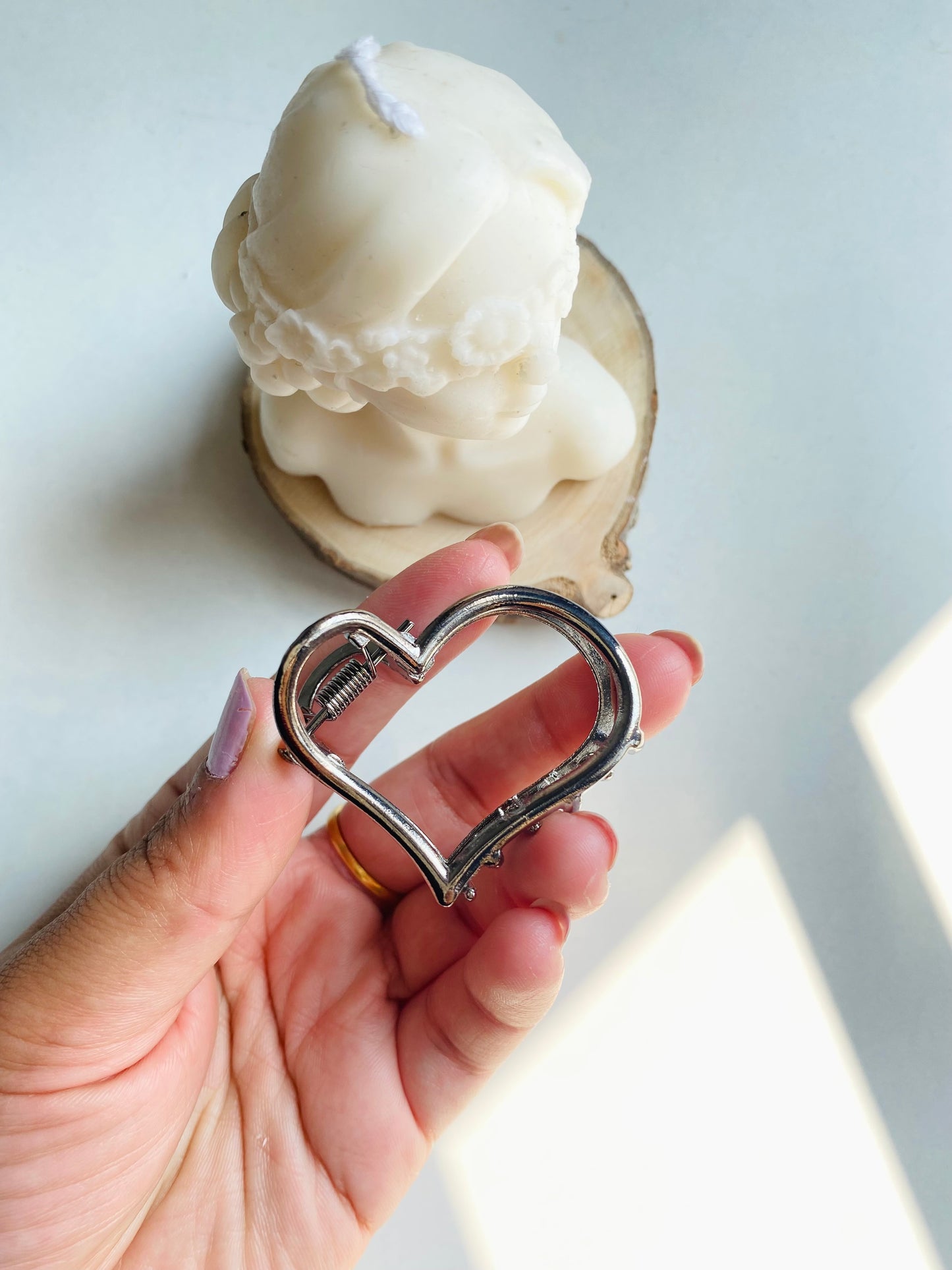 Heart metal claw