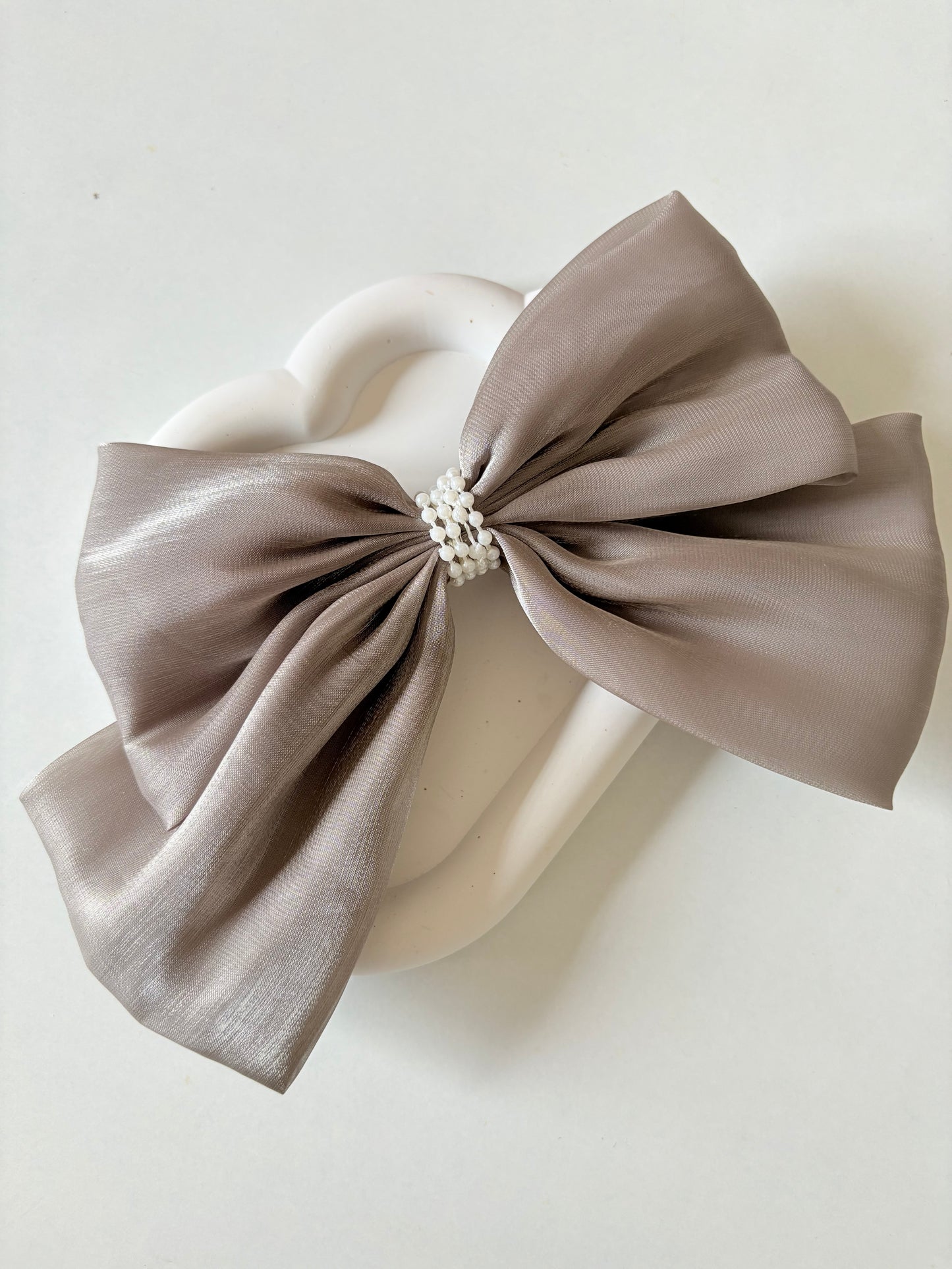Shimmer Pearl Bow