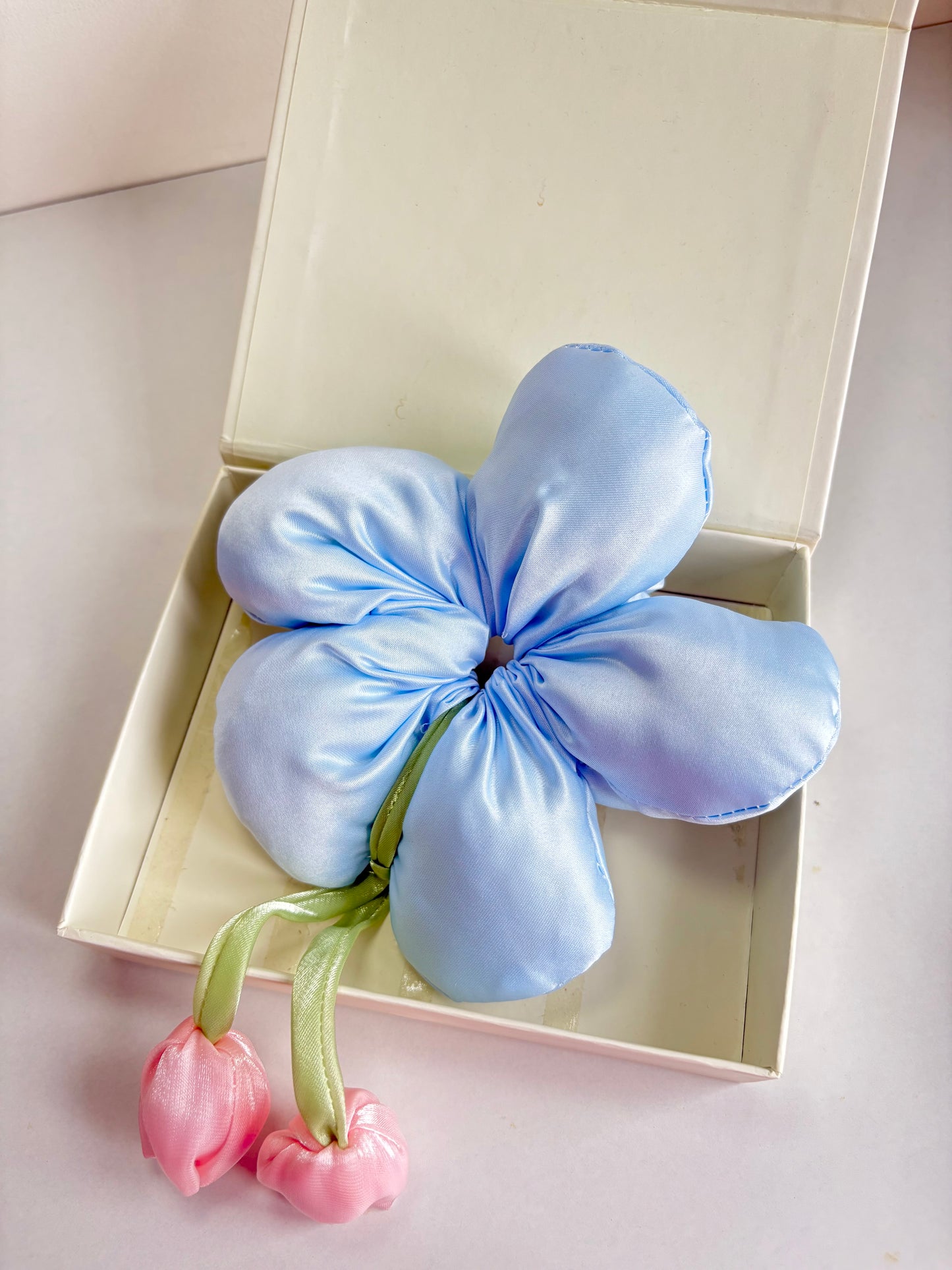 Cushion Flower scrunchie