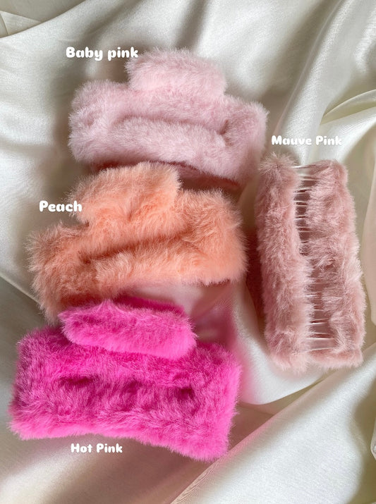 Fluffy Charm claw clips