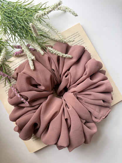 Cocoa blush cloudy scrunchie