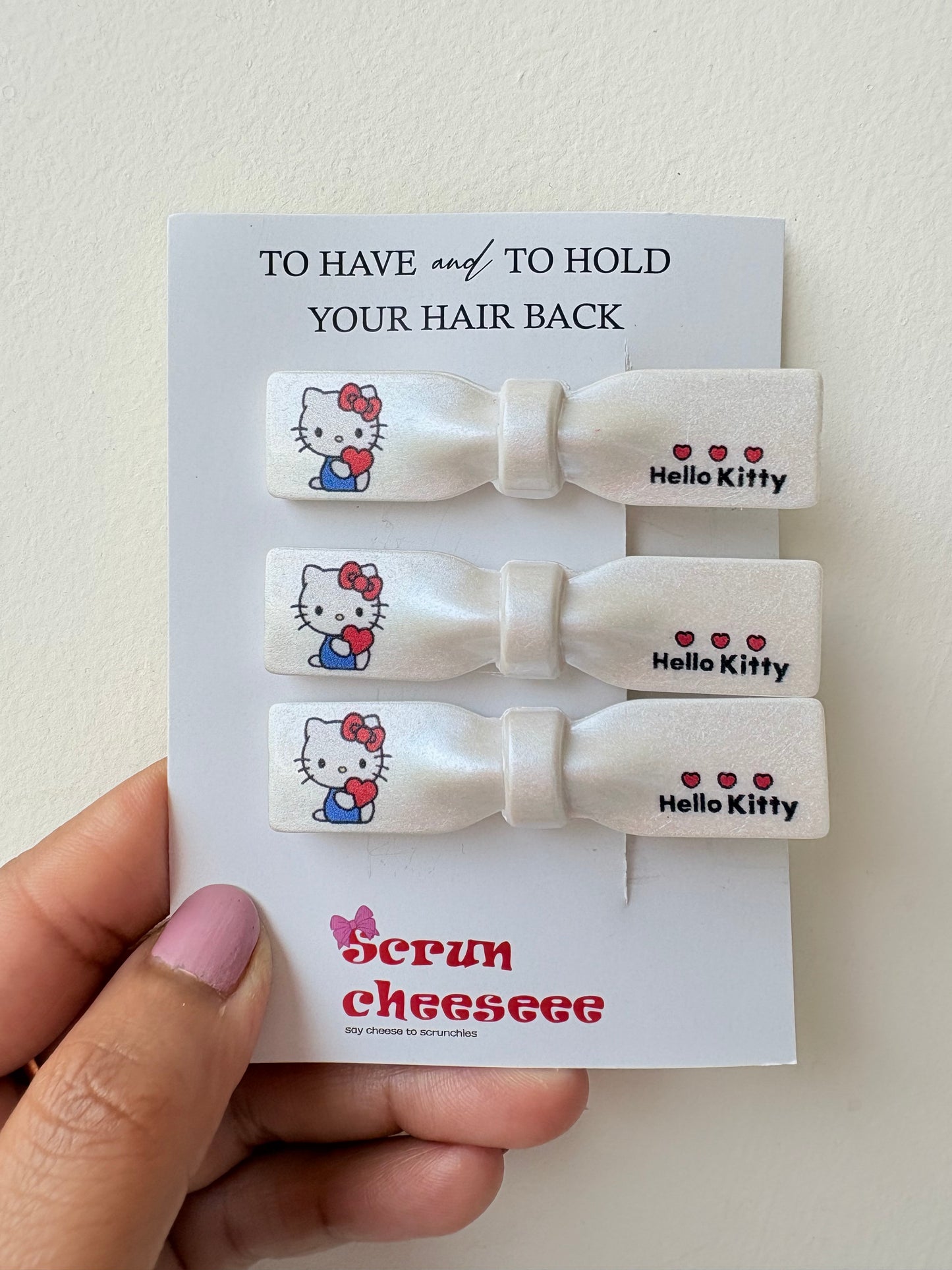 Hello Kitty pins