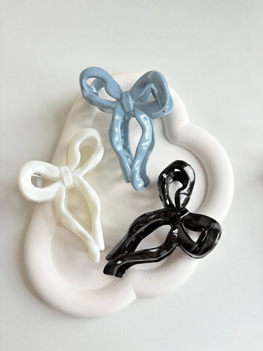 Coquette-Charm Clip