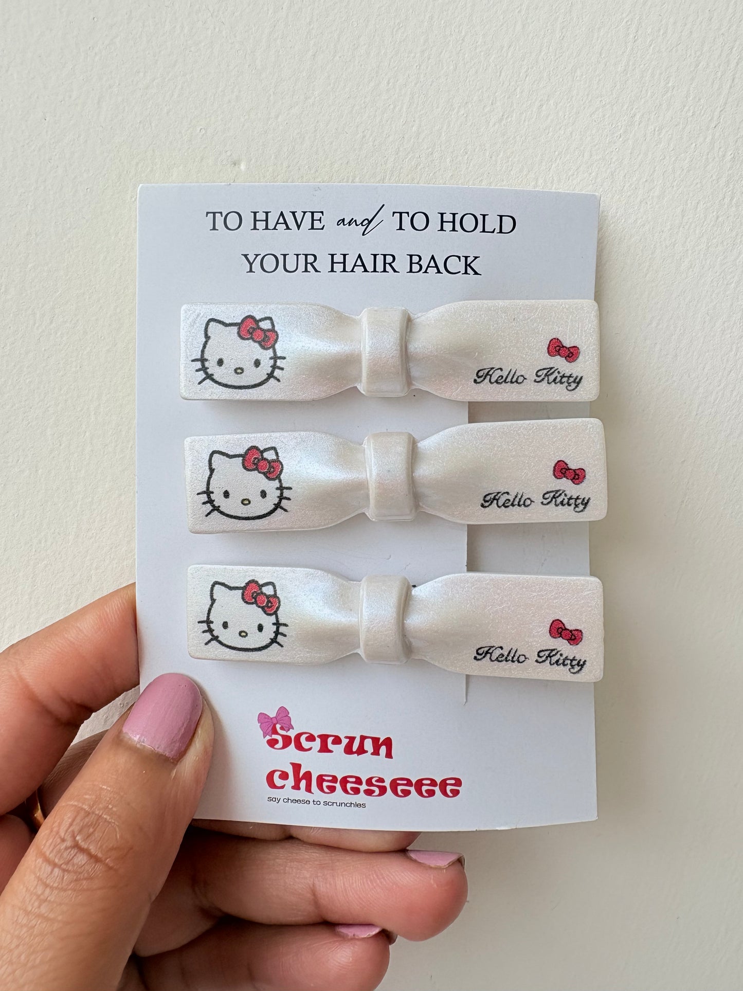 Hello Kitty pins