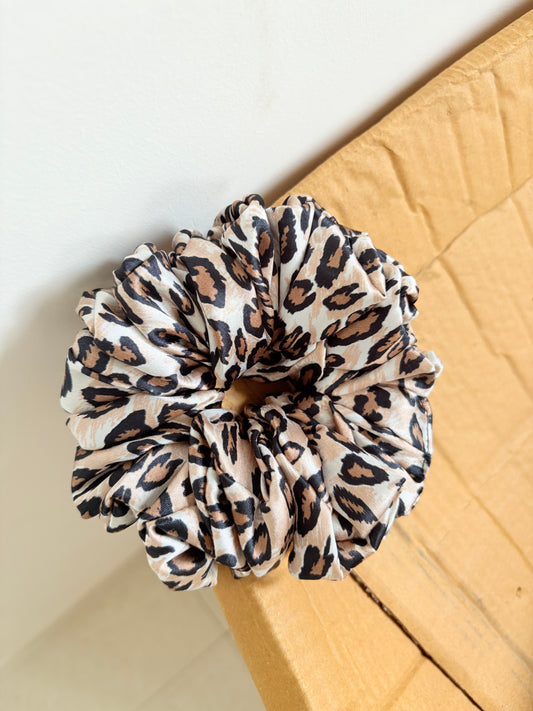Cheetah oversized scrunchie