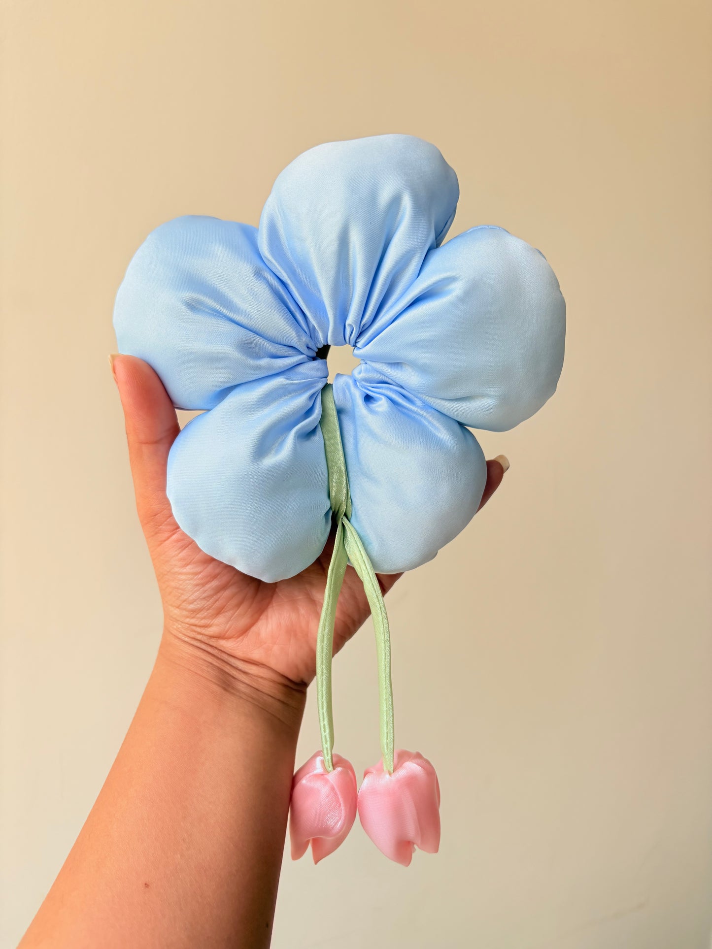 Cushion Flower scrunchie