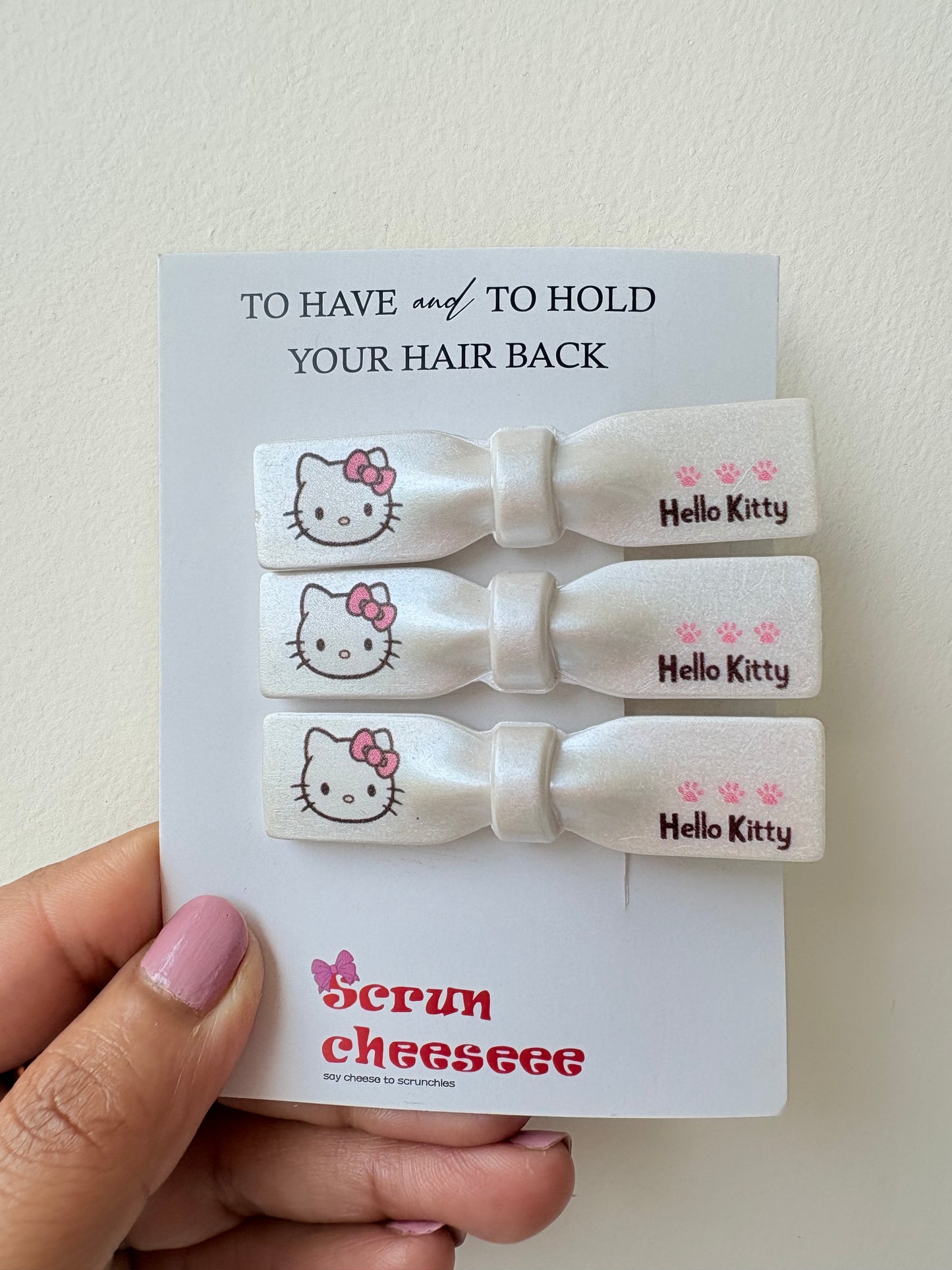 Hello Kitty pins