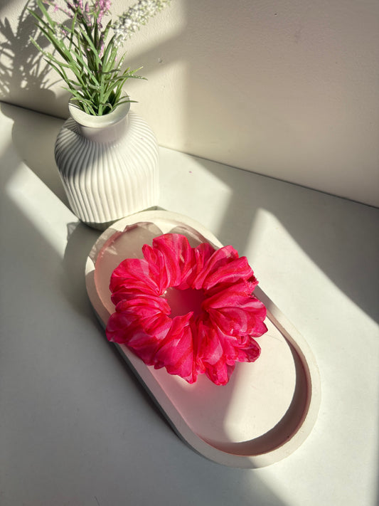 Rose stripe ( Regular size organza scrunchie)
