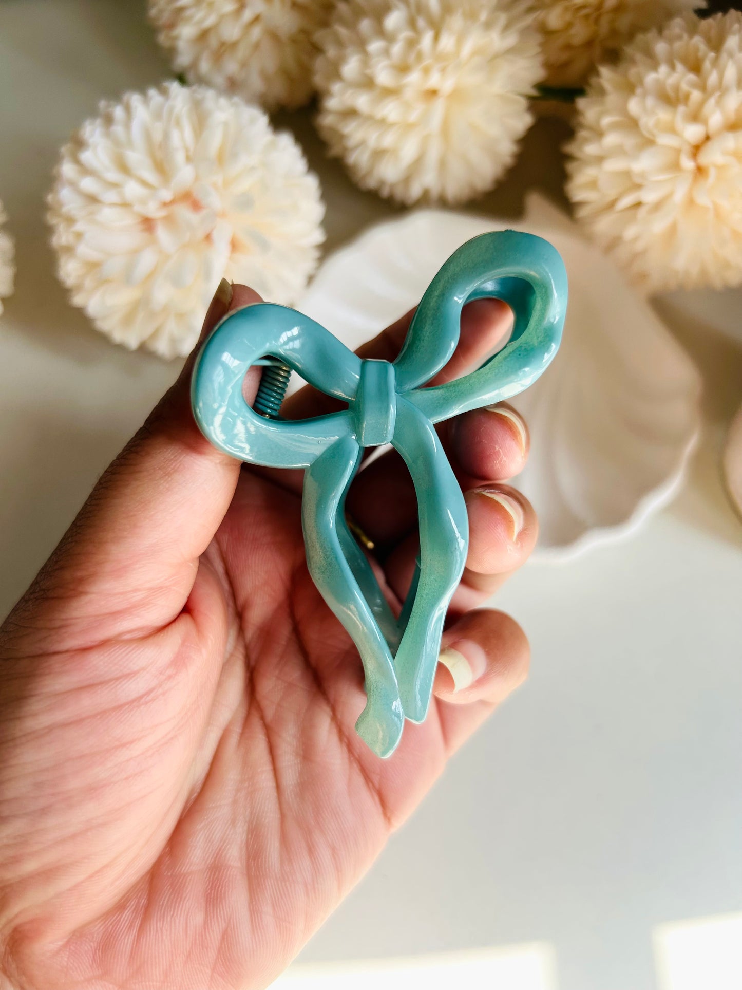Coquette-Charm Clip