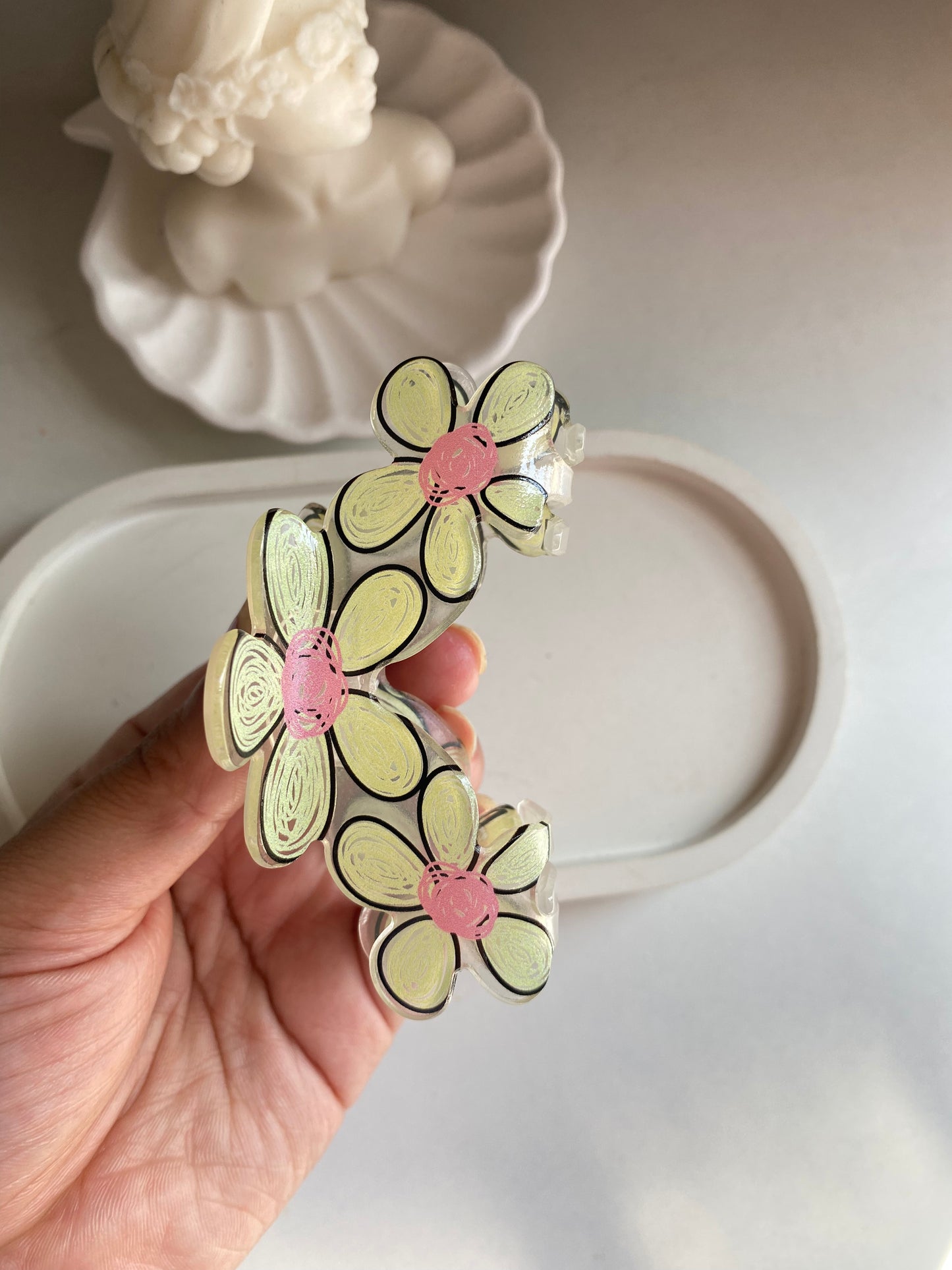 Doodle Flower Claw